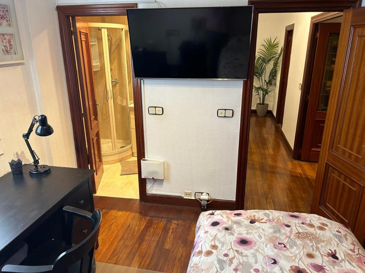 Апартаменты Habitacion Alhondiga Casa De Jorge Бильбао Экстерьер фото