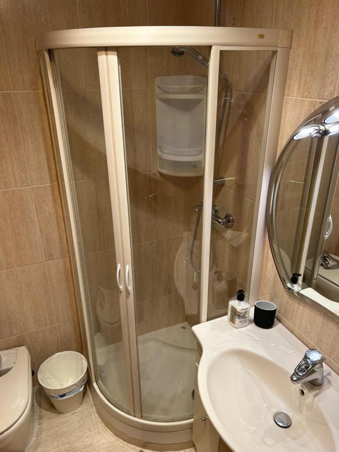 Апартаменты Habitacion Alhondiga Casa De Jorge Бильбао Экстерьер фото